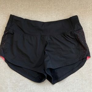 Lululemon speed up lined short 2.5 with mesh siding